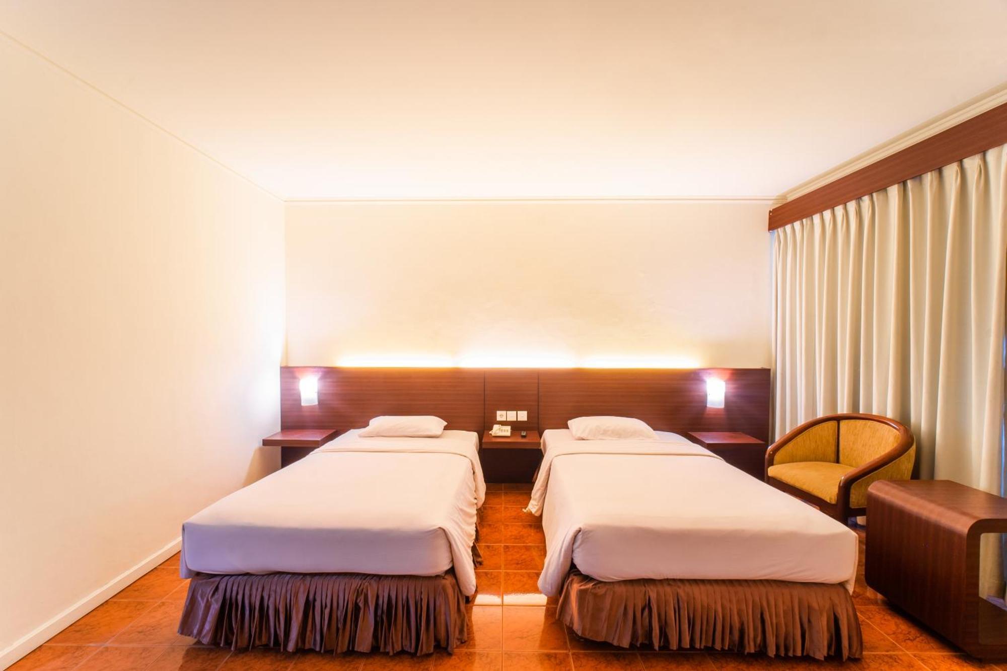 Adika Hotel Bahtera Klandasan Kecil المظهر الخارجي الصورة
