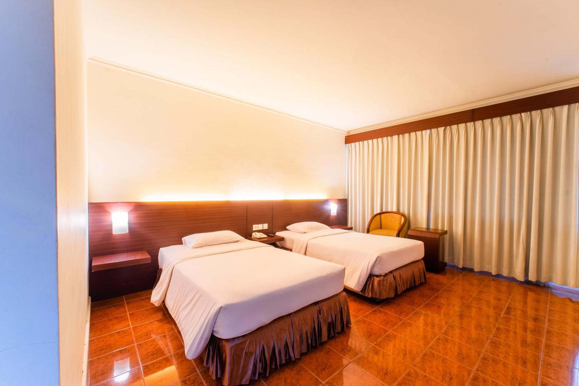 Adika Hotel Bahtera Klandasan Kecil المظهر الخارجي الصورة